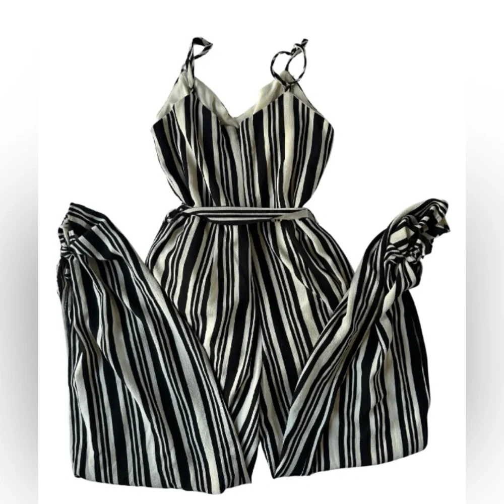 Monteau Jumpsuit - Picture 2 of 5